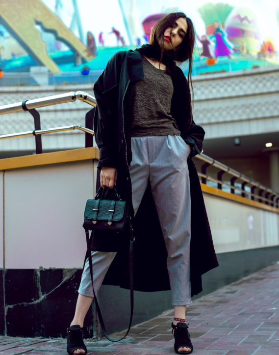 From Studio to Street: Versatile Outfits for Active Days
